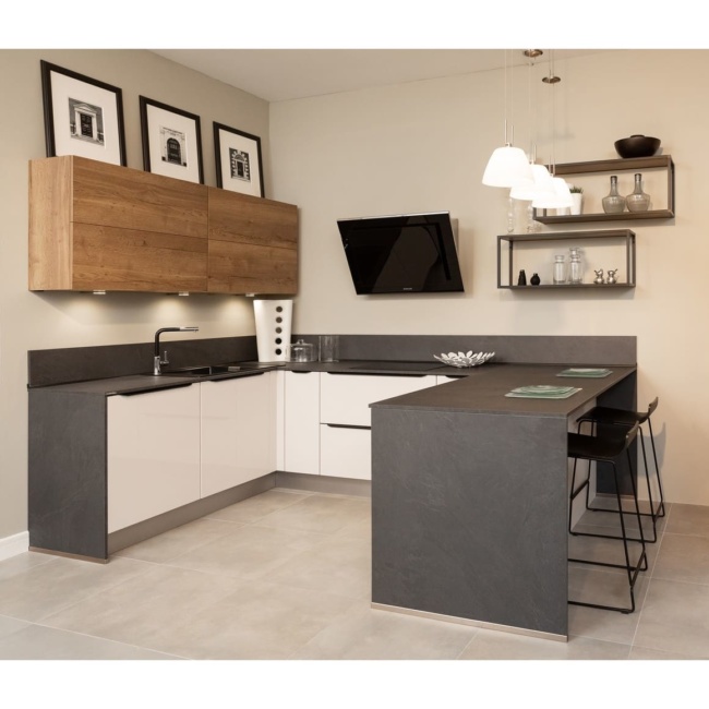 небольшая кухня NOBILIA FLASH