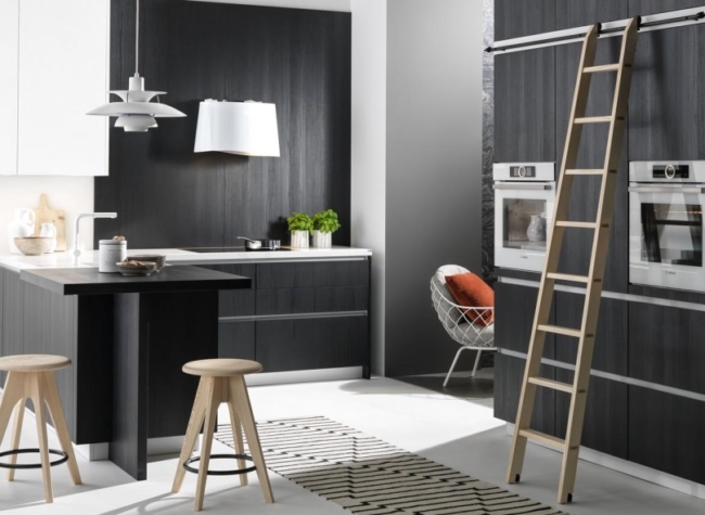 Rational Uno Blackwood